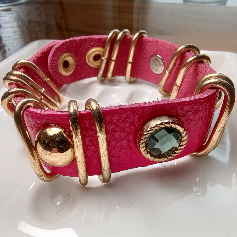 King Star Leather Bracelet Deep Pink 7-7.5" Snaps,Studs,Glass Facets